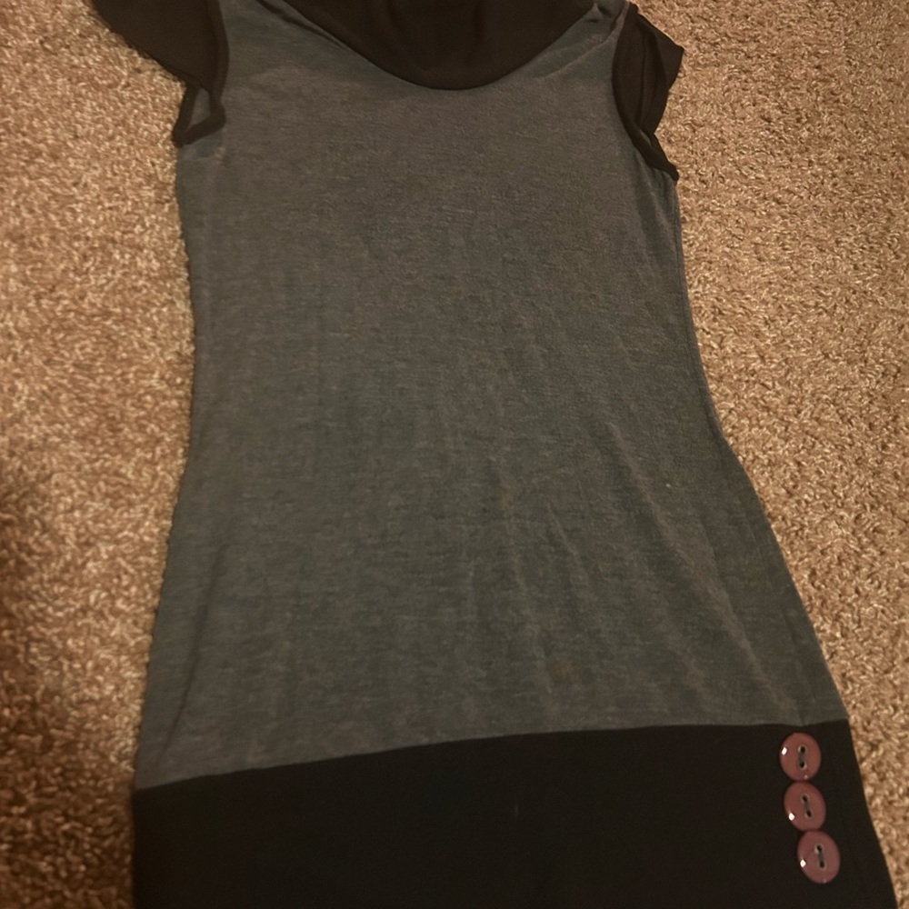 Gray Fitted Cap Sleeve Tunic with Buttons